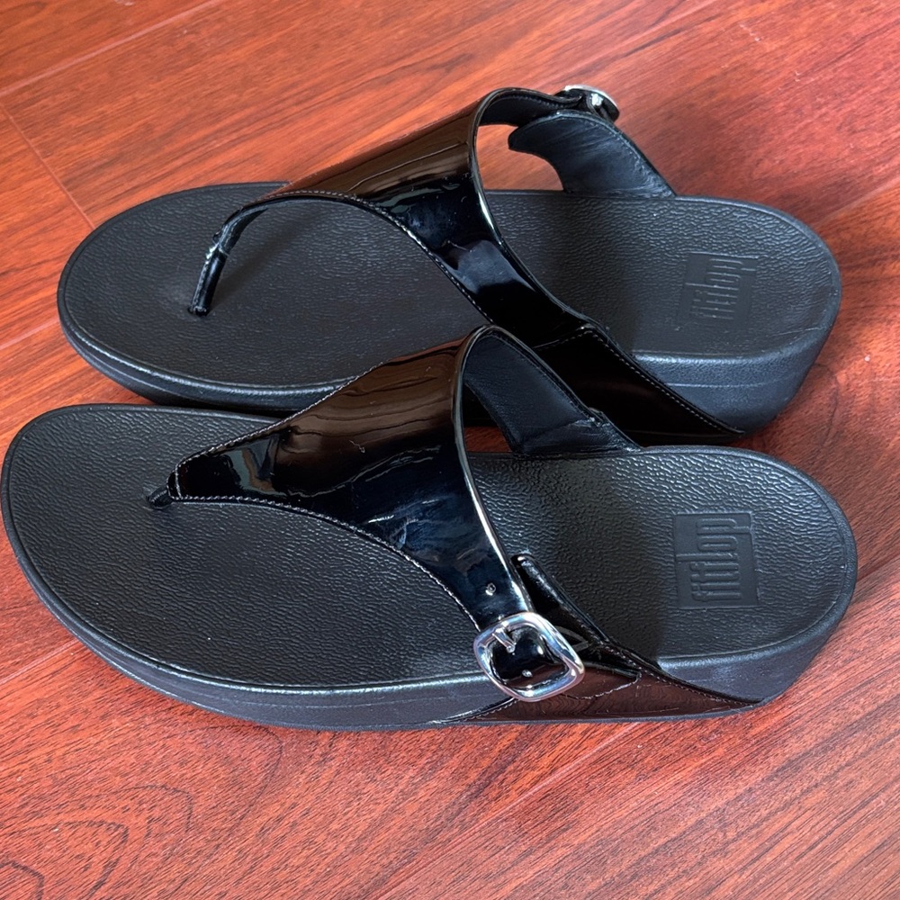 Fitflop Black Leather Sandals size 8